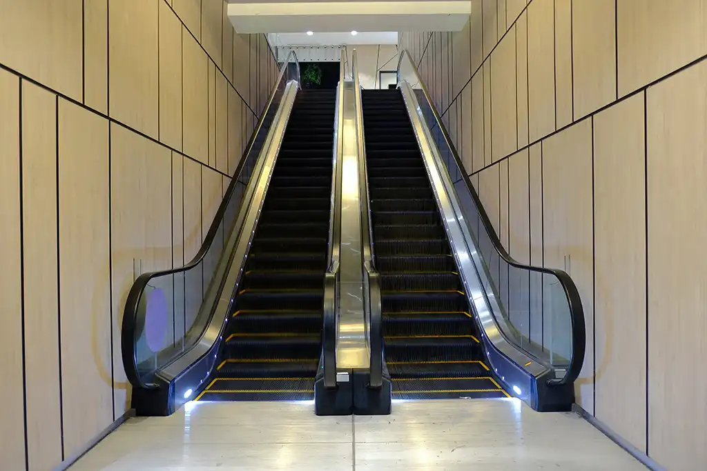 Gereinigte Rolltreppen Gereinigte Rolltreppen